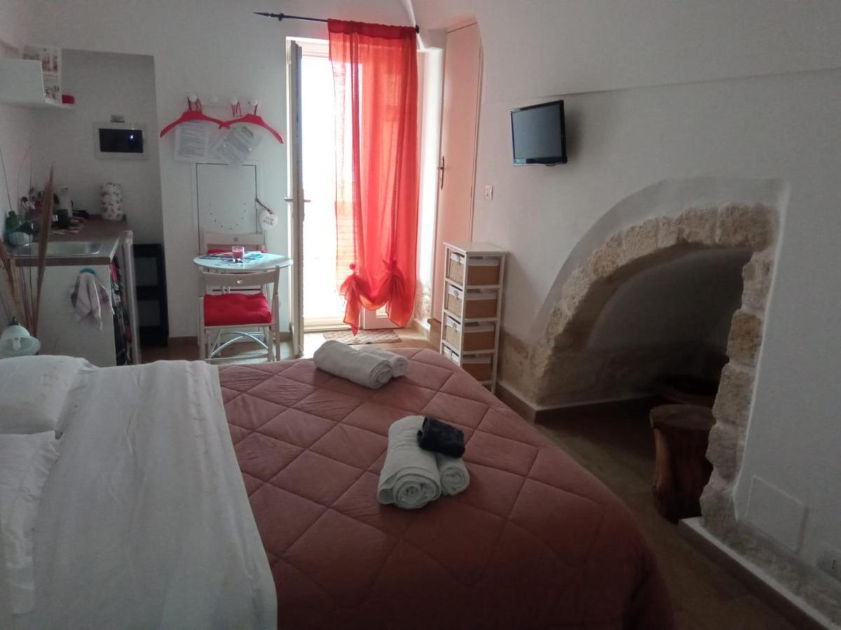 Апартаменти Monolocale Piano Terra Casa Viola- Loc Breve Поліньяно-а-Маре Екстер'єр фото